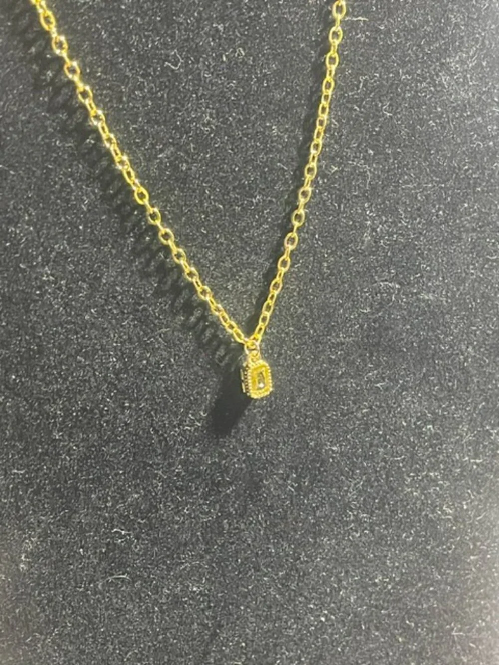 N/A dainty 18k